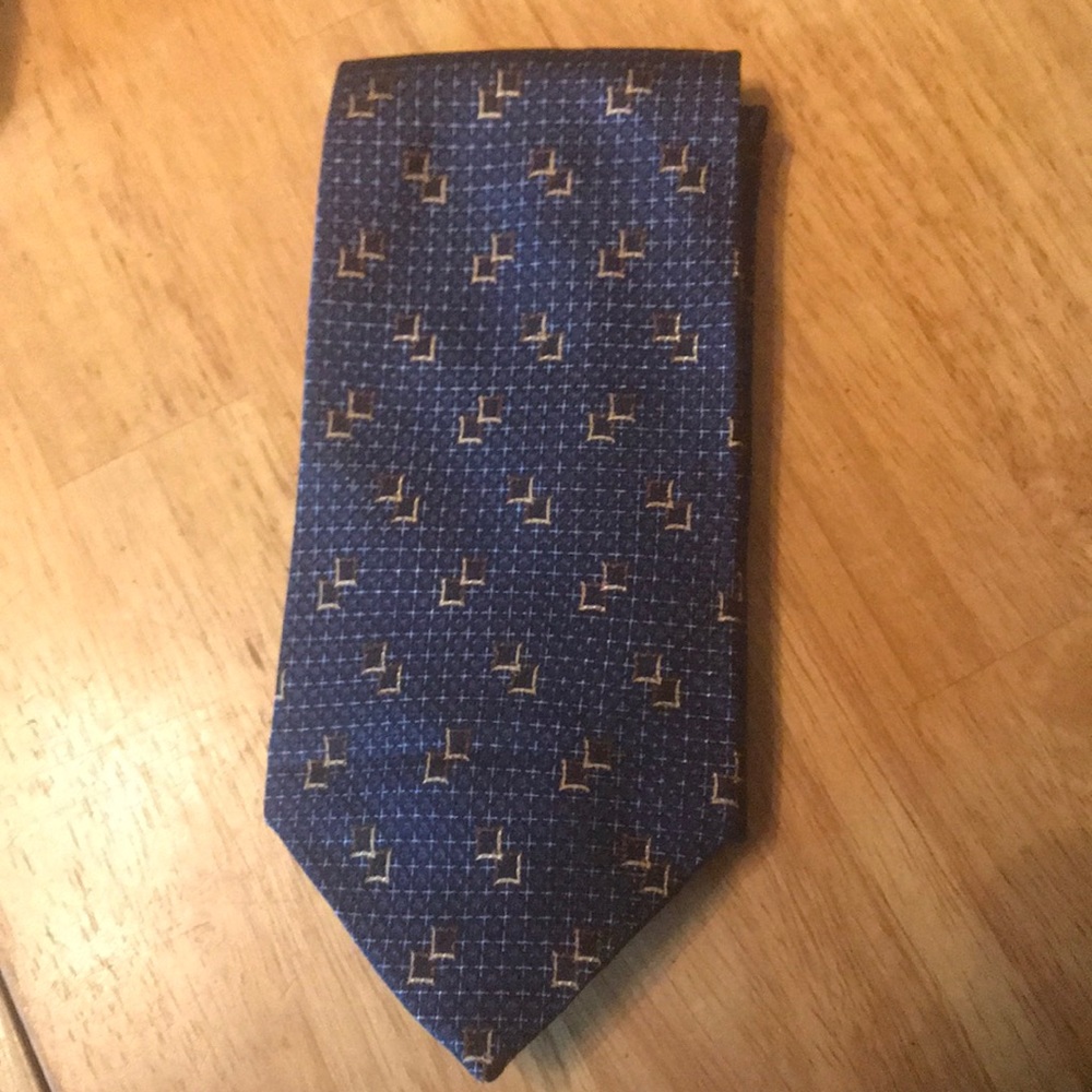 NWOT Dockers khakis Blue silk tie w/gold geometric